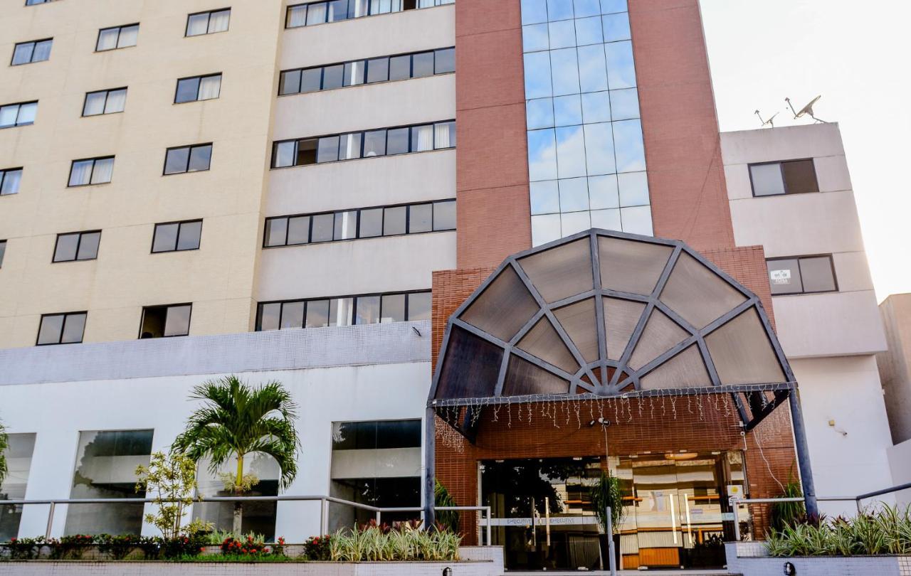 Executive Hotel フェイラ・デ・サンタナ エクステリア 写真